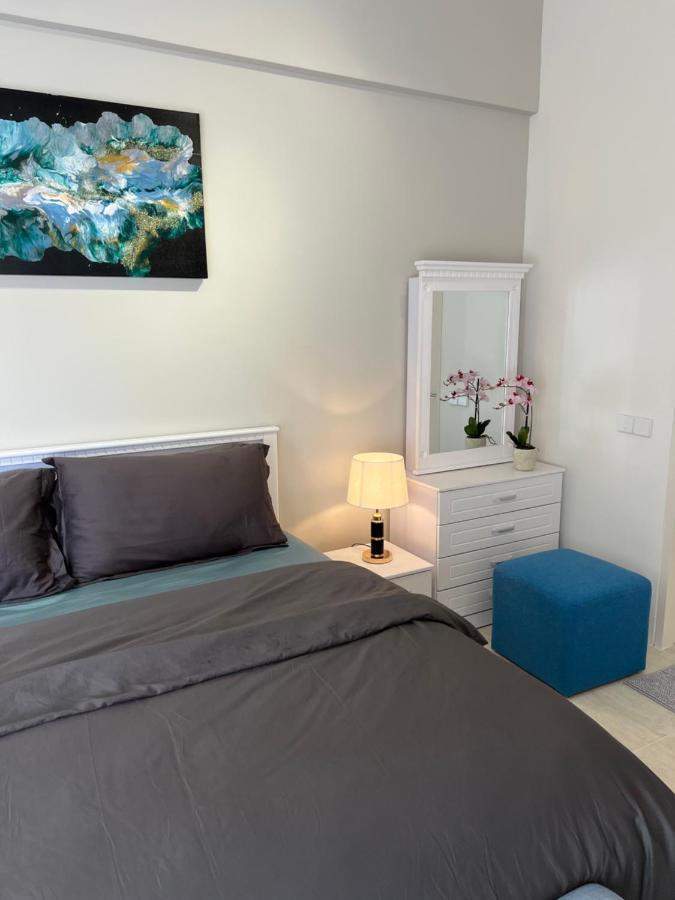 By The Sea Beachfront Designer Suites Penang - Managed By Art Of Tree Batu Ferringhi Kültér fotó