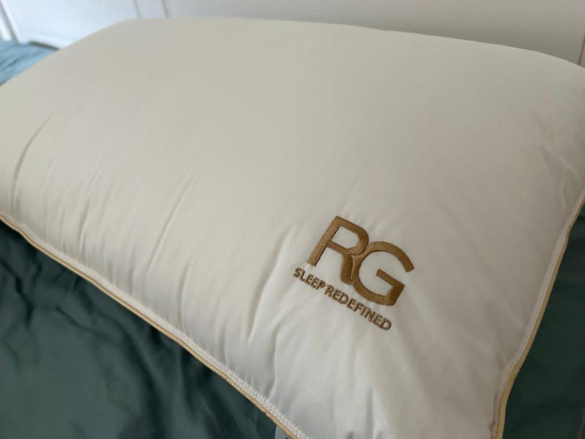 By The Sea Beachfront Designer Suites Penang - Managed By Art Of Tree Batu Ferringhi Kültér fotó